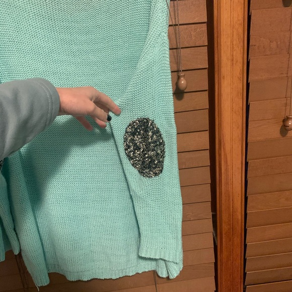 Mint green sweater with gold sequin elbow patches - Picture 3 of 3